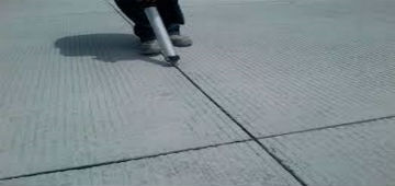 Герметизація тріщин в асфальті