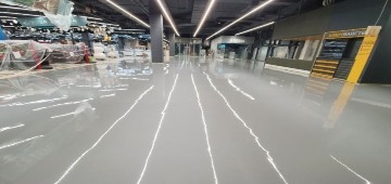 Нанесення поліуретанового покриття Ceresit CF 72 Нанесення поліуретанового покриття Ceresit CF 72